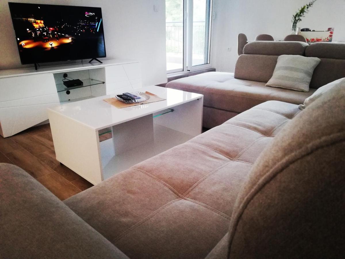 Apartmani EMMA Kotor Bagian luar foto